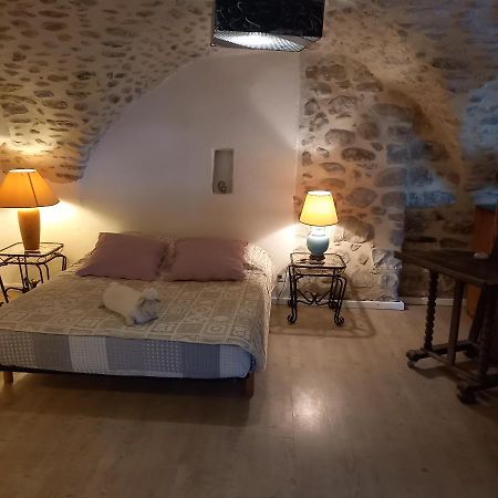 Chambres D'Hote Les Jardins De Prasserat Vallon-Pont-d'Arc Bagian luar foto