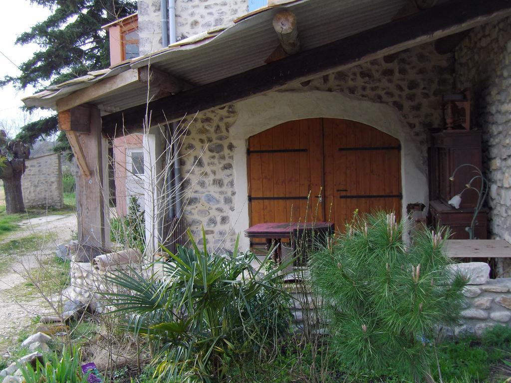 Chambres D'Hote Les Jardins De Prasserat Vallon-Pont-d'Arc Ruang foto
