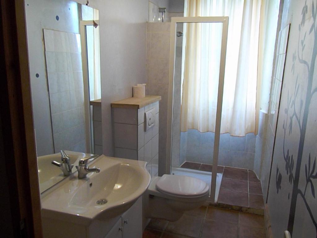 Chambres D'Hote Les Jardins De Prasserat Vallon-Pont-d'Arc Ruang foto