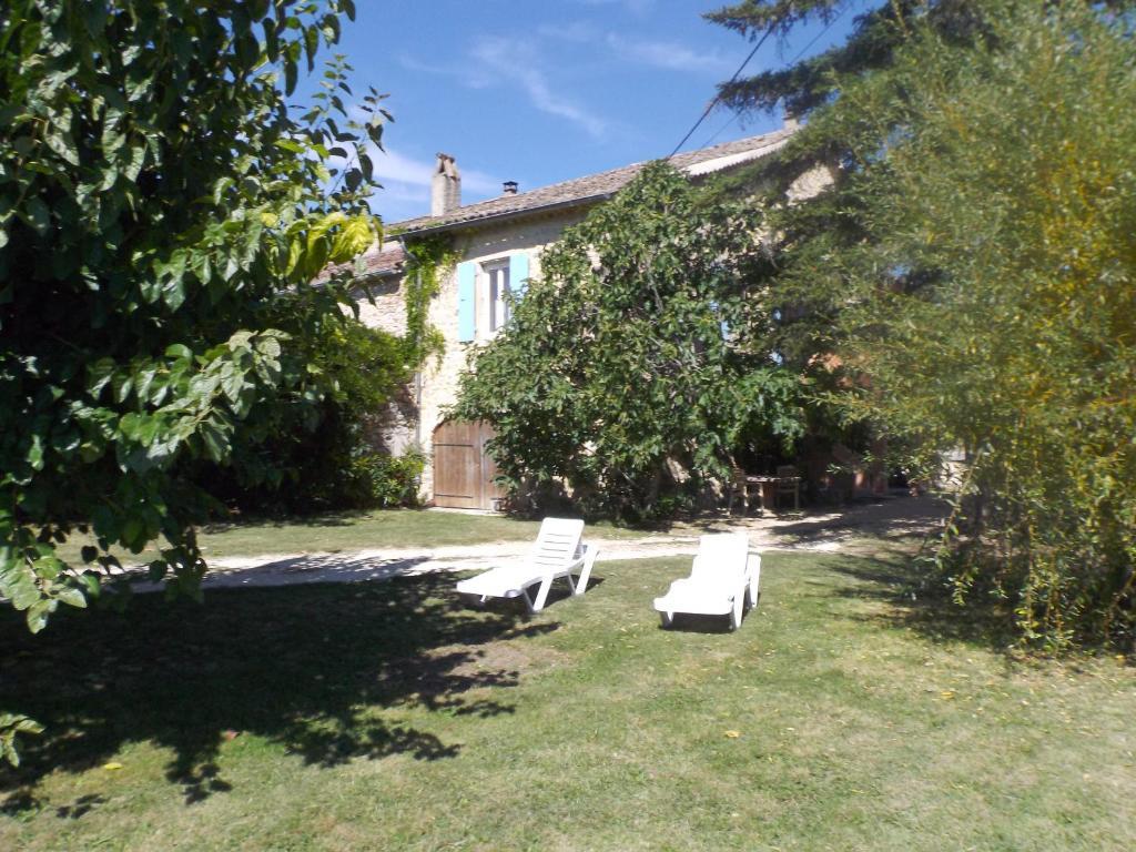 Chambres D'Hote Les Jardins De Prasserat Vallon-Pont-d'Arc Ruang foto